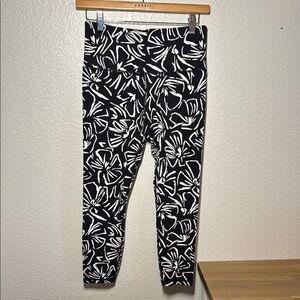 Athleta Black and White Floral Leggings